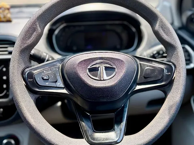 Used Tata Tiago XT CNG [2022-2023] in Ghaziabad