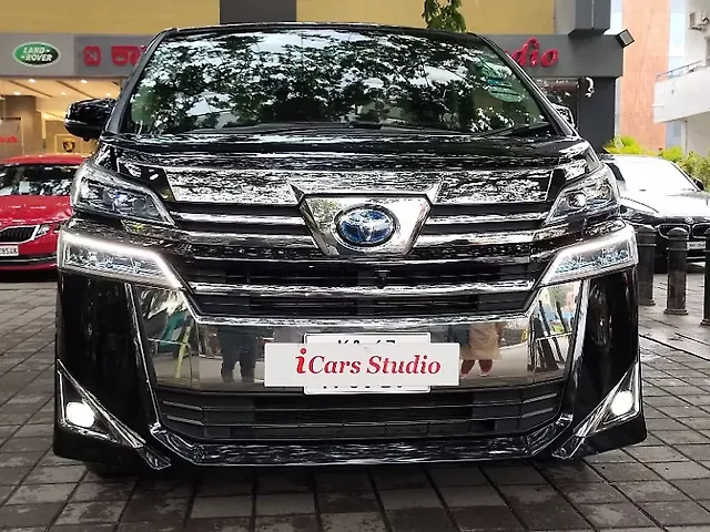 Used 2022 Toyota Vellfire in Bangalore