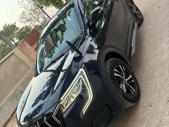 Used Mahindra XUV700 AX 3 Diesel MT 7 STR [2021] in Lucknow