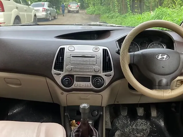 Used Hyundai i20 [2010-2012] Magna 1.2 in Mumbai