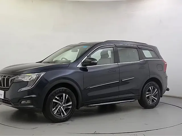 Used 2022 Mahindra XUV700 in Ahmedabad