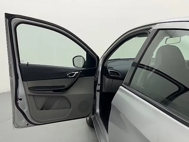 Used Tata Tiago [2016-2020] Revotron XZ in Delhi