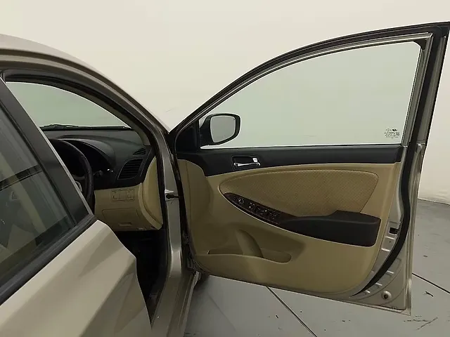 Used Hyundai Verna [2011-2015] Fluidic 1.6 VTVT SX Opt AT in Ghaziabad