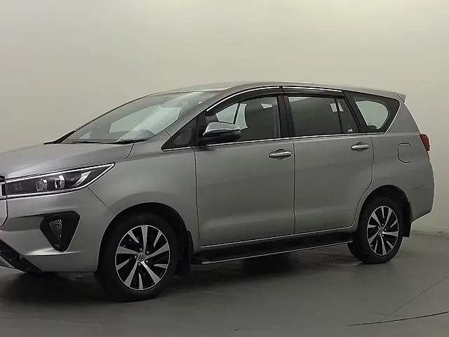 Used 2022 Toyota Innova Crysta in Ghaziabad