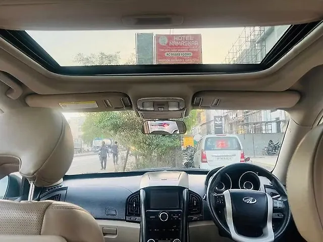 Used Mahindra XUV500 [2015-2018] W10 in Kanpur