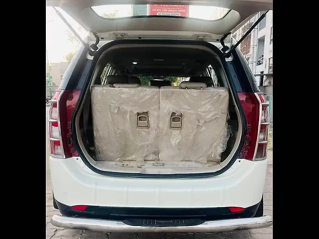 Used Mahindra XUV500 [2015-2018] W10 in Kanpur