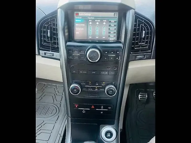 Used Mahindra XUV500 [2015-2018] W10 in Kanpur