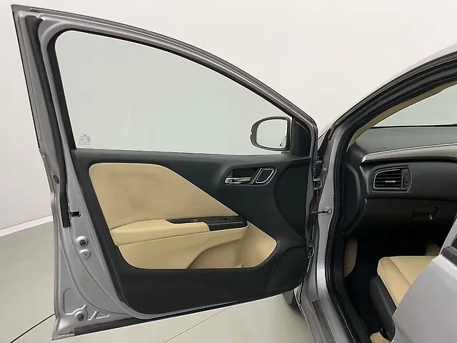 Used Honda City 4th Generation V CVT Petrol [2017-2019] in Jaipur