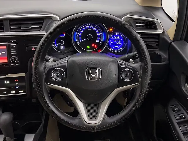 Used Honda Jazz V CVT in Lucknow
