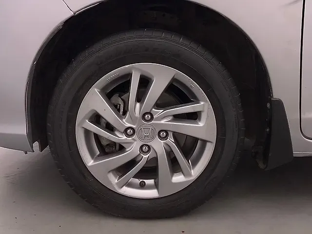 Used Honda Jazz V CVT in Lucknow