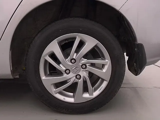 Used Honda Jazz V CVT in Lucknow