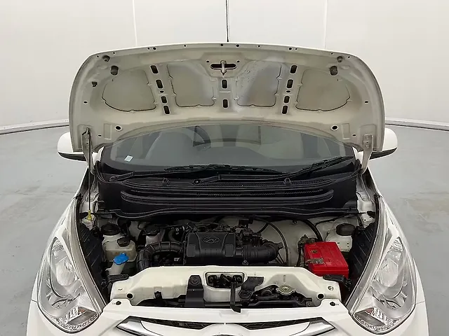 Used Hyundai Eon Sportz in Lucknow