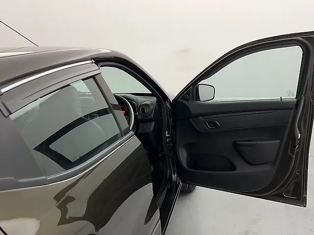 Used Renault Kwid [2015-2019] 1.0 RXL AMT [2017-2019] in Lucknow