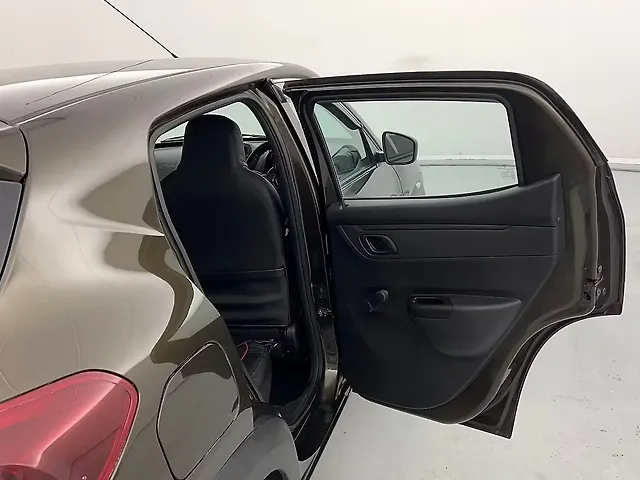 Used Renault Kwid [2015-2019] 1.0 RXL AMT [2017-2019] in Lucknow