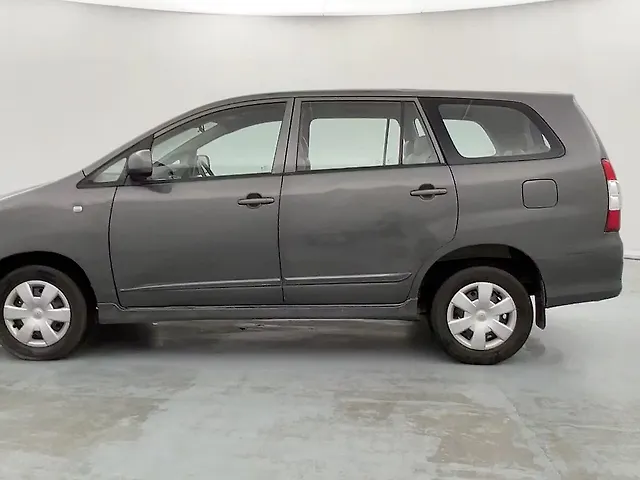 Used Toyota Innova [2012-2013] 2.5 GX 8 STR BS-III in Lucknow