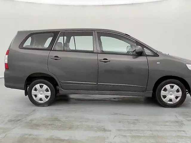 Used Toyota Innova [2012-2013] 2.5 GX 8 STR BS-III in Lucknow