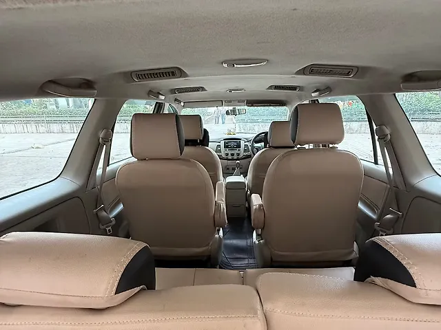 Used Toyota Innova [2013-2014] 2.5 GX 7 STR BS-III in Thane