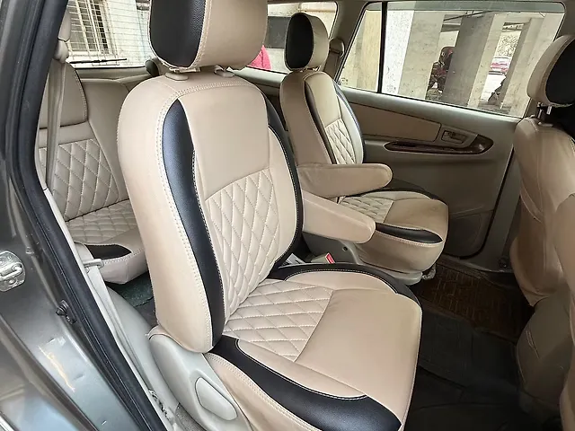 Used Toyota Innova [2013-2014] 2.5 GX 7 STR BS-III in Thane