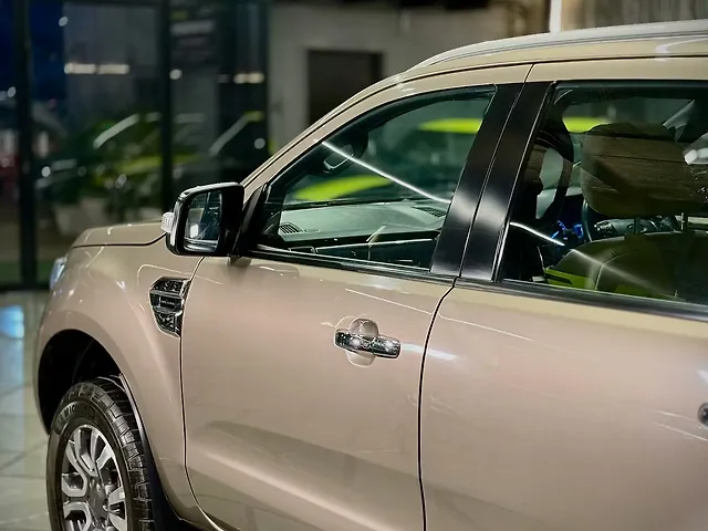 Used Ford Endeavour Titanium Plus 2.0 4x2 AT in Delhi