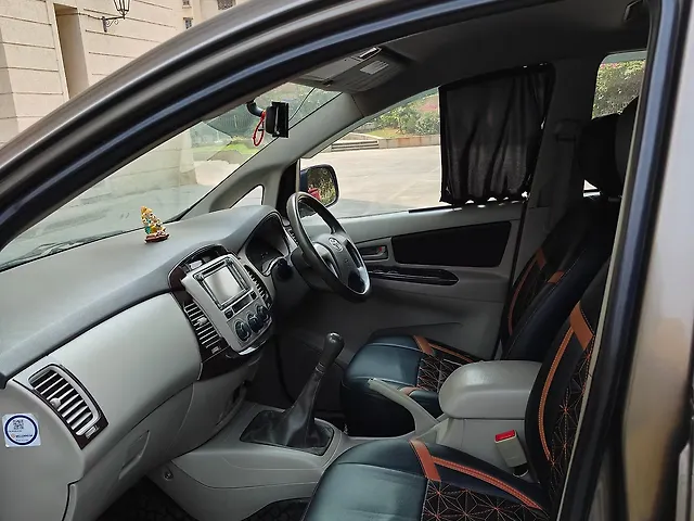 Used Toyota Innova [2013-2014] 2.5 GX 7 STR BS-III in Thane