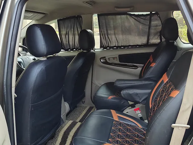 Used Toyota Innova [2013-2014] 2.5 GX 7 STR BS-III in Thane