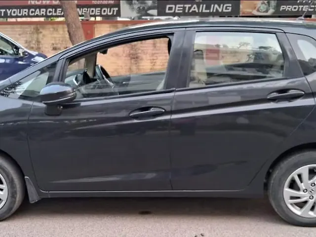 Used Honda Jazz [2015-2018] V Petrol in Lucknow