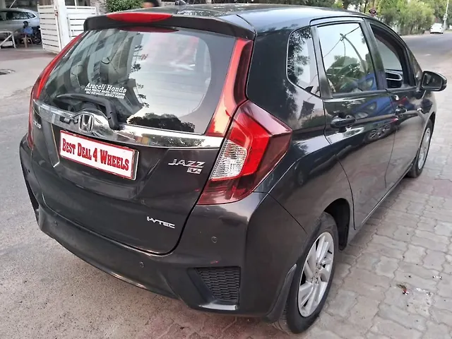 Used Honda Jazz [2015-2018] V Petrol in Lucknow
