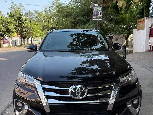 Used 2017 Toyota Fortuner in Lucknow