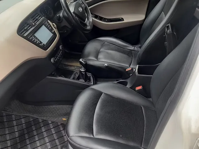 Used Hyundai i20 [2020-2023] Asta (O) 1.2 MT [2020-2023] in Lucknow