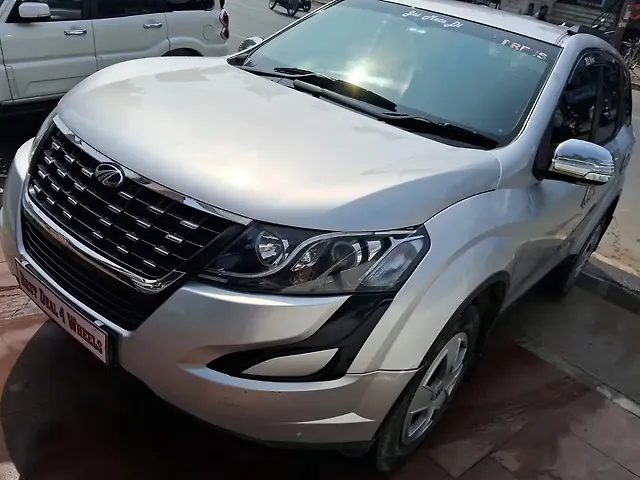 Used Mahindra XUV500 [2015-2018] W6 in Lucknow