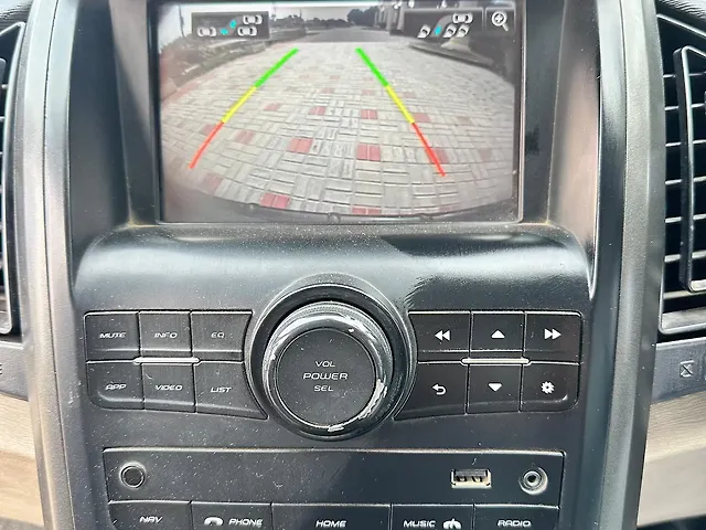 Used Mahindra XUV500 [2015-2018] W10 1.99 in Lucknow