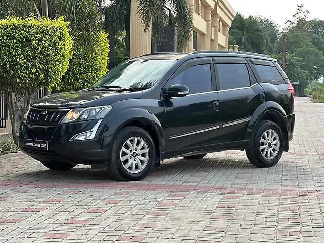 Used Mahindra XUV500 [2015-2018] W10 1.99 in Lucknow