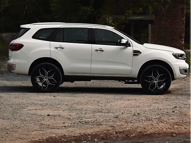 Used Ford Endeavour [2016-2019] Titanium 3.2 4x4 AT in Chandigarh