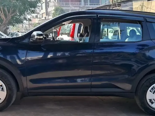 Used Mahindra XUV700 MX Diesel MT 7 STR in Lucknow