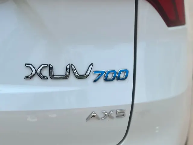 Used Mahindra XUV700 AX 5 Petrol MT 7 STR [2021] in Delhi