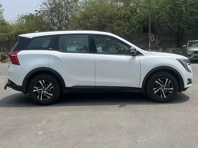 Used Mahindra XUV700 AX 5 Petrol MT 7 STR [2021] in Delhi