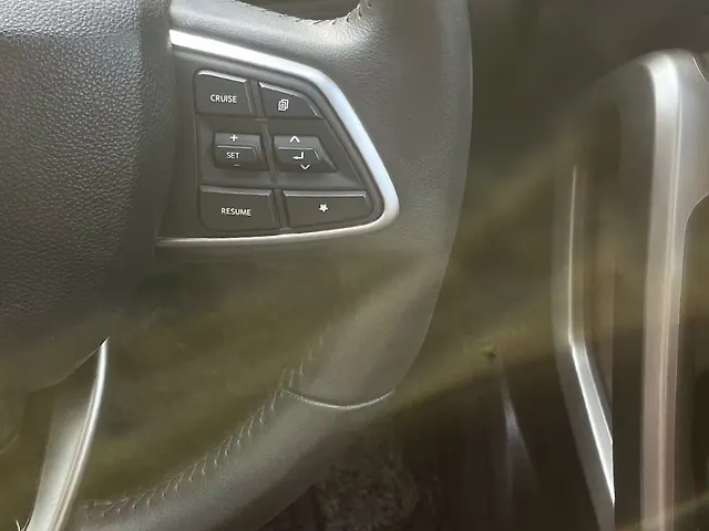 Used Mahindra Scorpio N Z8 Petrol MT 7 STR [2022] in Delhi