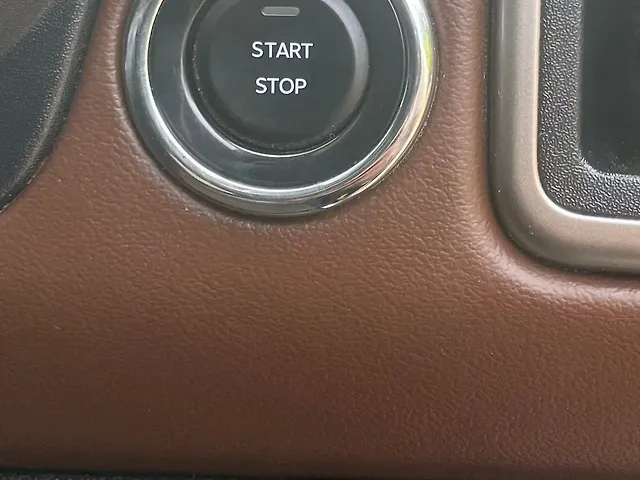 Used Mahindra Scorpio N Z8 Petrol MT 7 STR [2022] in Delhi