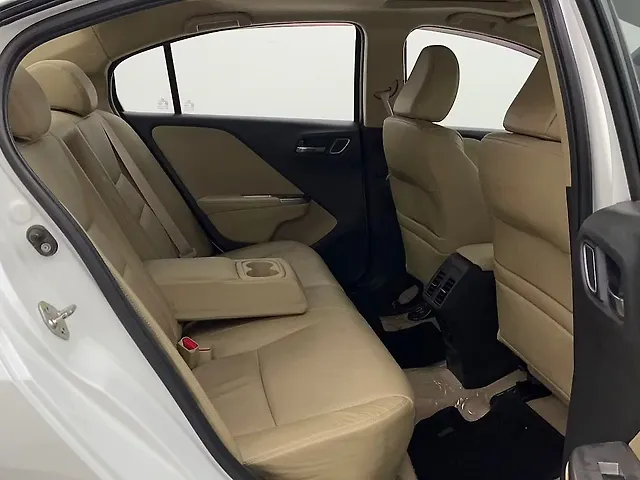 Used Honda City 4th Generation ZX Petrol [2019-2019] in Hyderabad