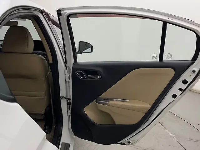 Used Honda City 4th Generation ZX Petrol [2019-2019] in Hyderabad