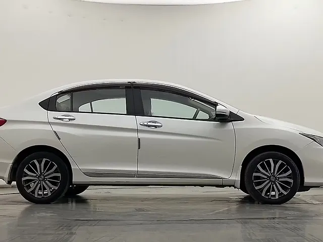 Used Honda City 4th Generation ZX Petrol [2019-2019] in Hyderabad