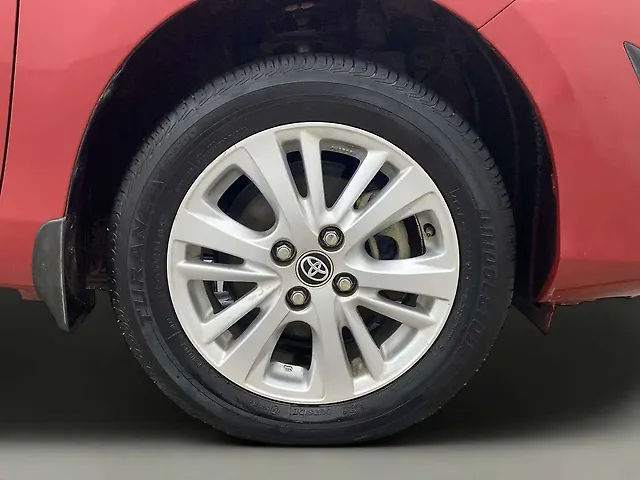 Used Toyota Yaris J MT in Hyderabad