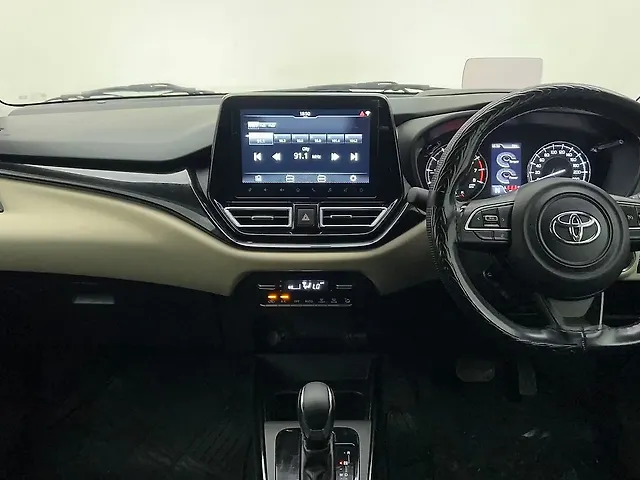 Used Toyota Glanza V AMT in Pune
