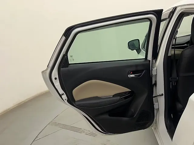 Used Toyota Glanza V AMT in Pune