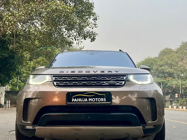 Used 2018 Land Rover Discovery in Delhi