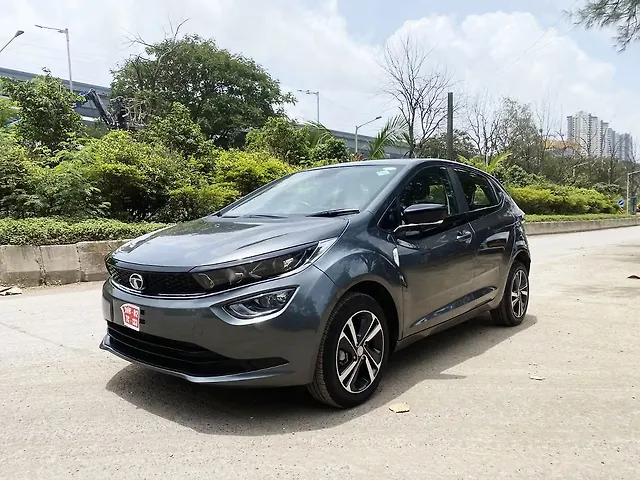 Used 2023 Tata Altroz in Mumbai