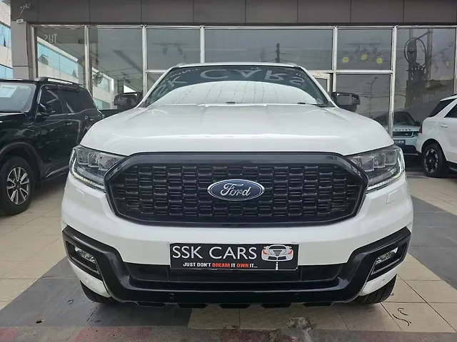 Used 2017 Ford Endeavour in Lucknow