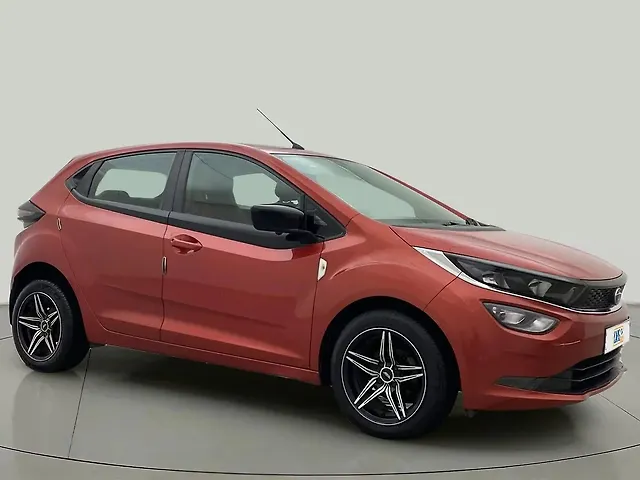 Used 2022 Tata Altroz in Bangalore