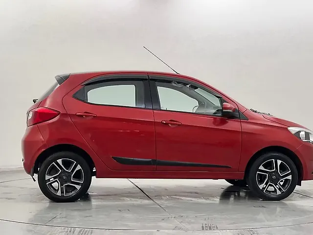 Used Tata Tiago [2016-2020] Revotron XZ Plus Dual Tone in Ghaziabad