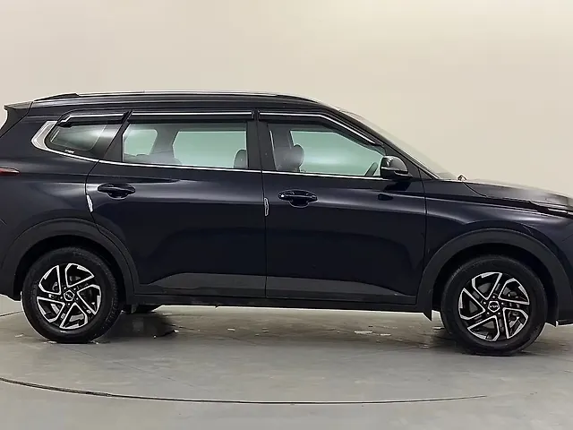 Used Kia Carens [2022-2023] Prestige Plus 1.4 Petrol MT 7 STR in Delhi